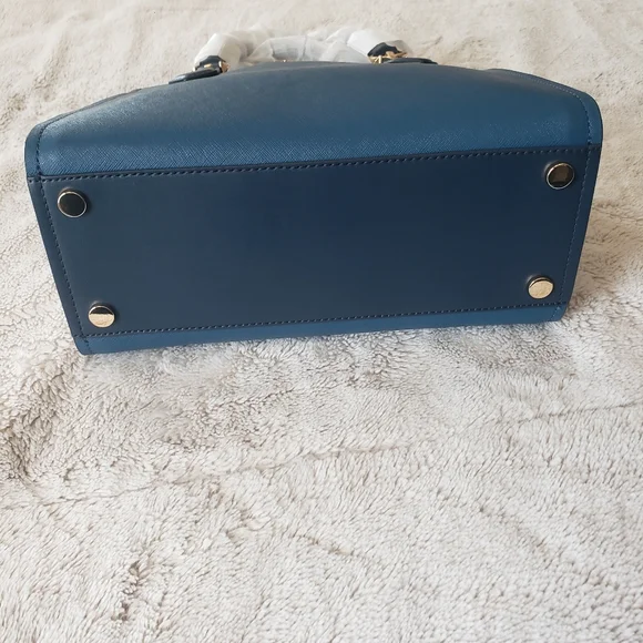 Michael Kors Blue Handbag - Picture 12 of 14